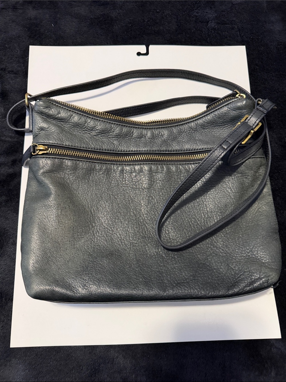 Elegant Black Leather Crossbody with Gold Zipper Accents